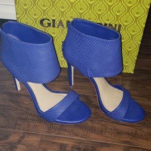 Open toe Gianni Bini